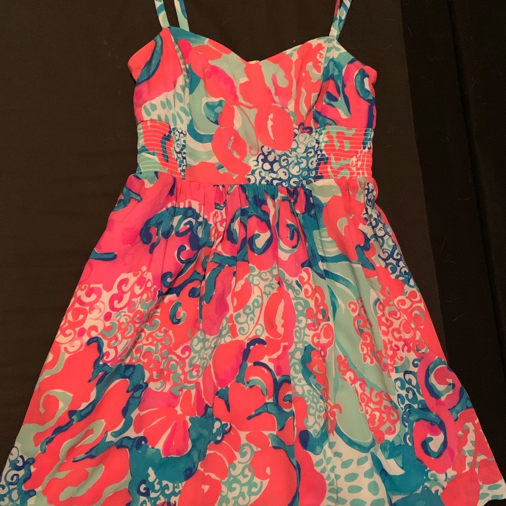 Beautiful size 2 Lilly Pulitzer dress with pockets